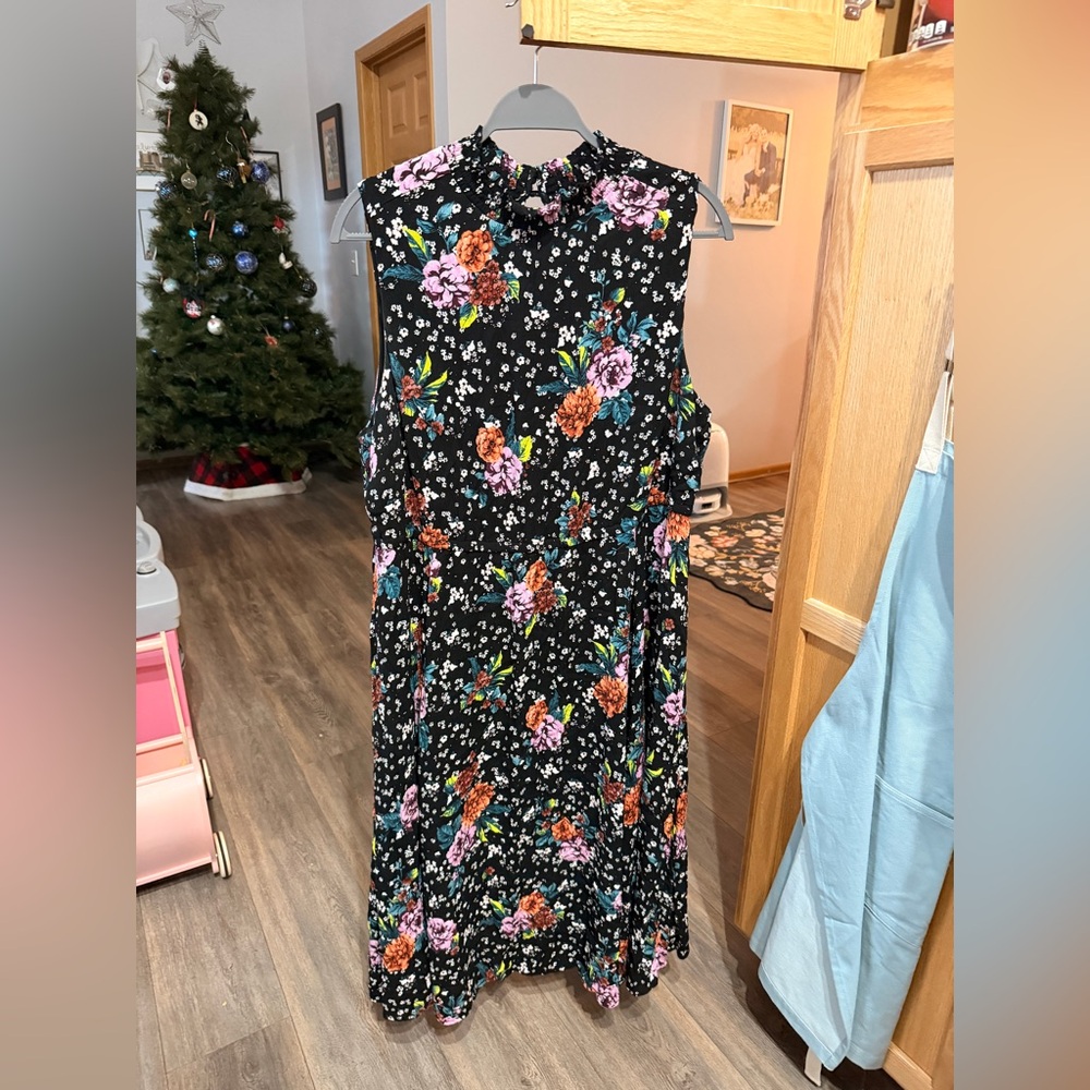 Torrid Black Floral Midi Dress